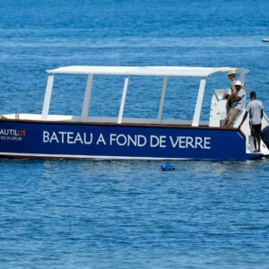 Bateau a fond de verre